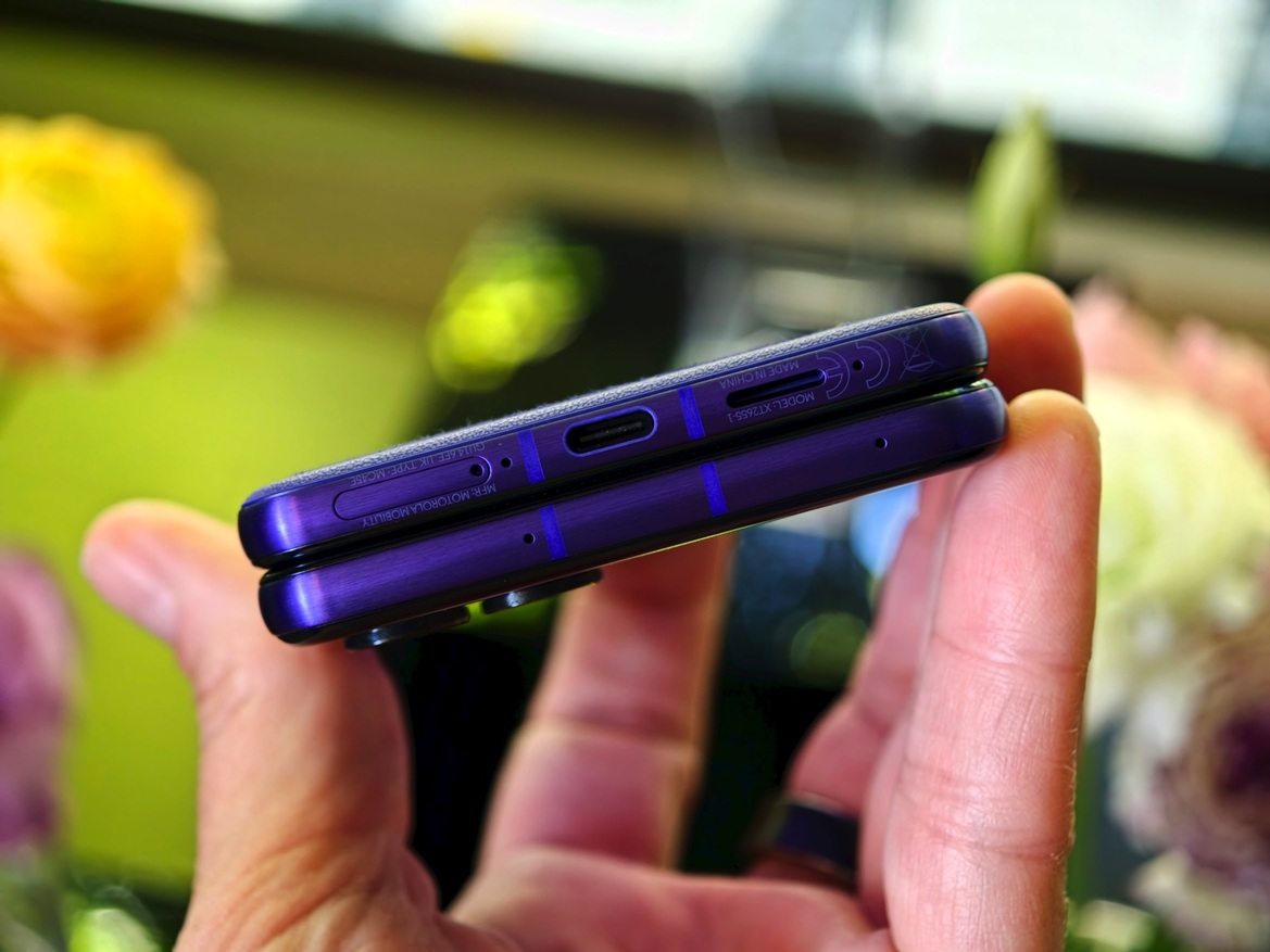 Motorola's 2026 Razr Fold Hands-On: Watch Out, Galaxy