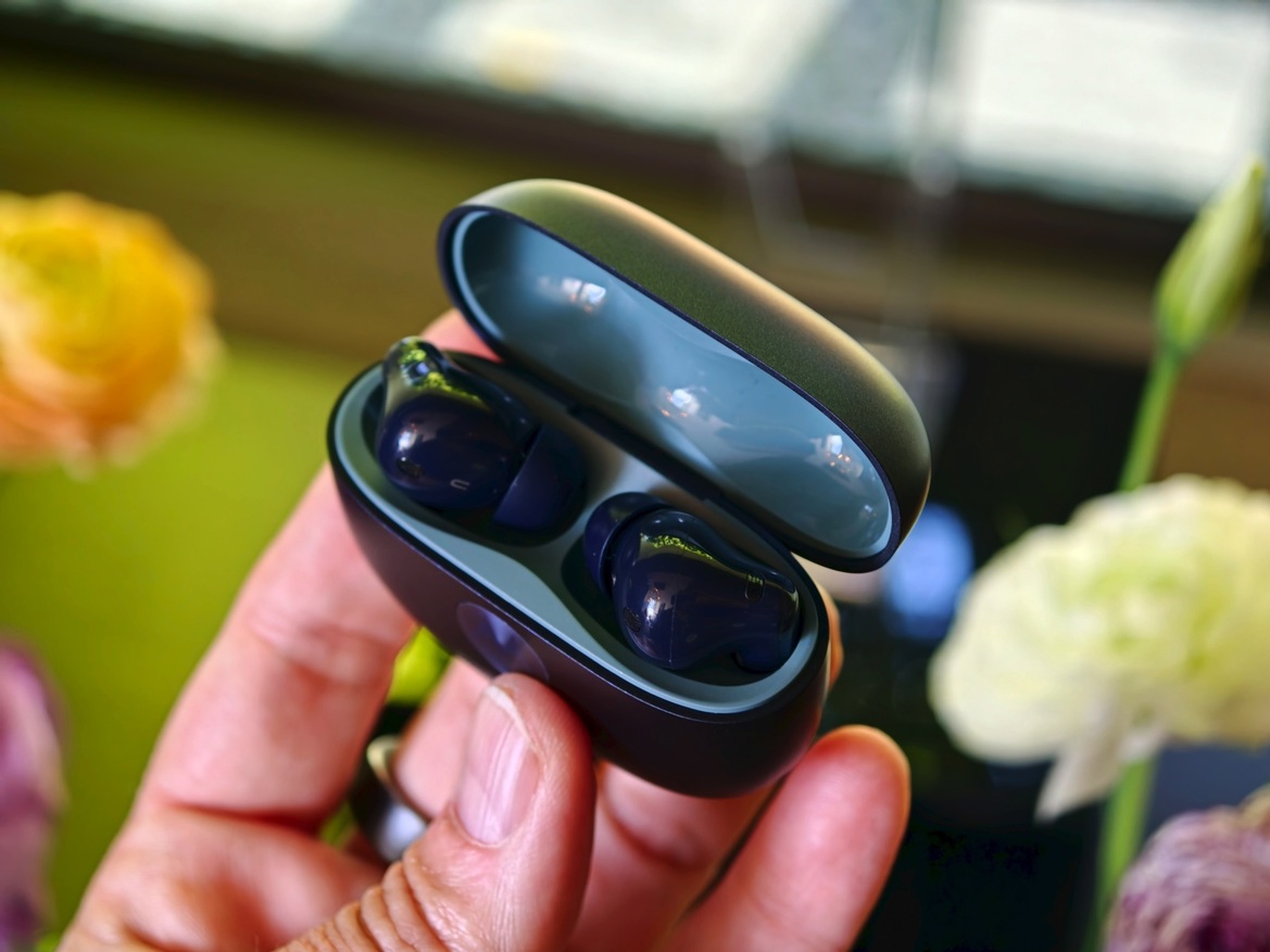 Motorola's 2026 Razr Fold Hands-On: Watch Out, Galaxy