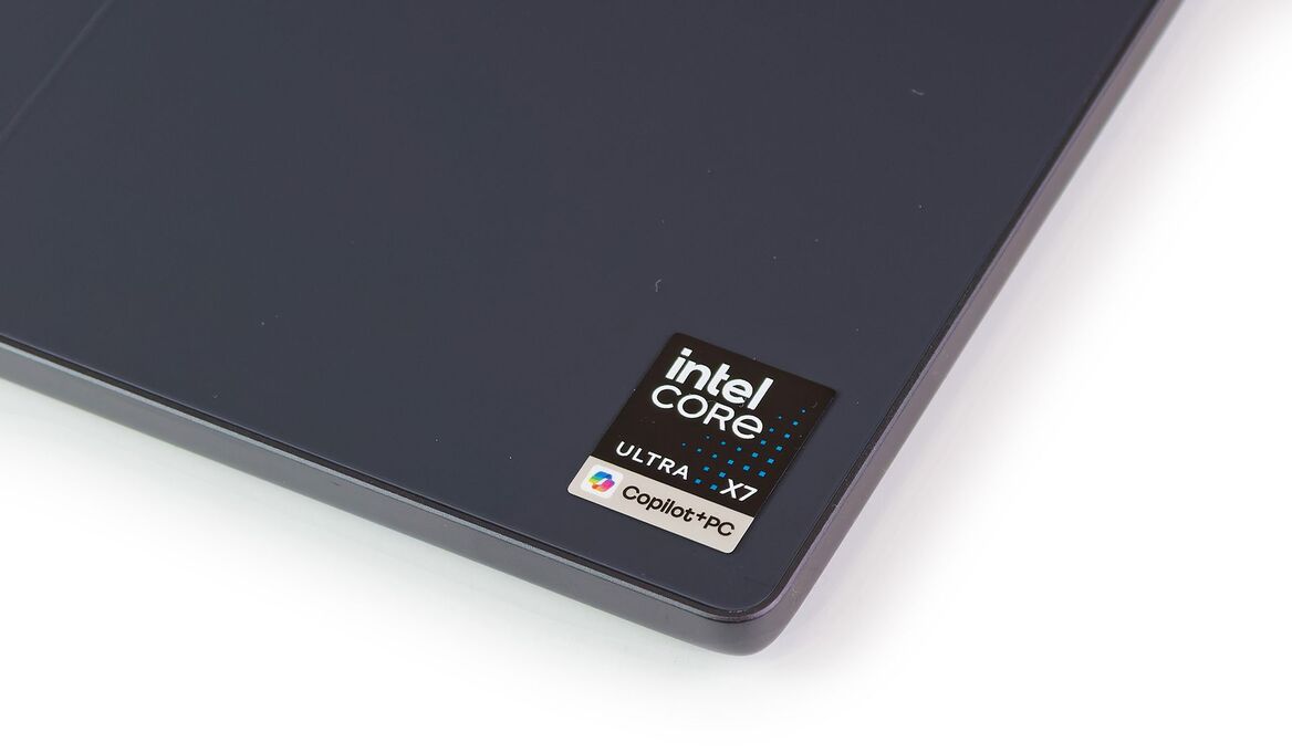 Dell XPS 16 (2026) Review: Thin, Elegant And Surprisingly Fast