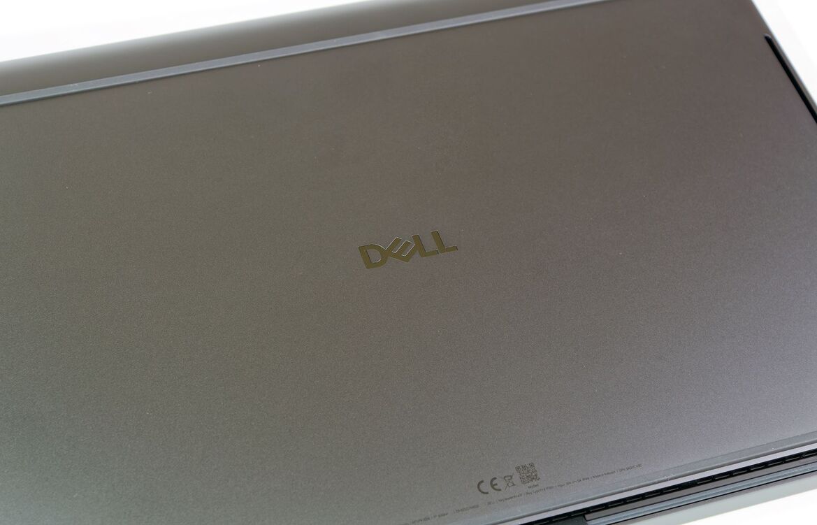 Dell XPS 16 (2026) Review: Thin, Elegant And Surprisingly Fast
