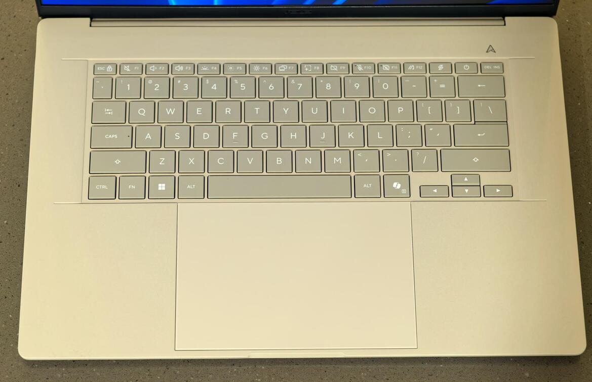 ASUS Zenbook A16 Review: Snapdragon X2 Elite Ultralight Game Changer