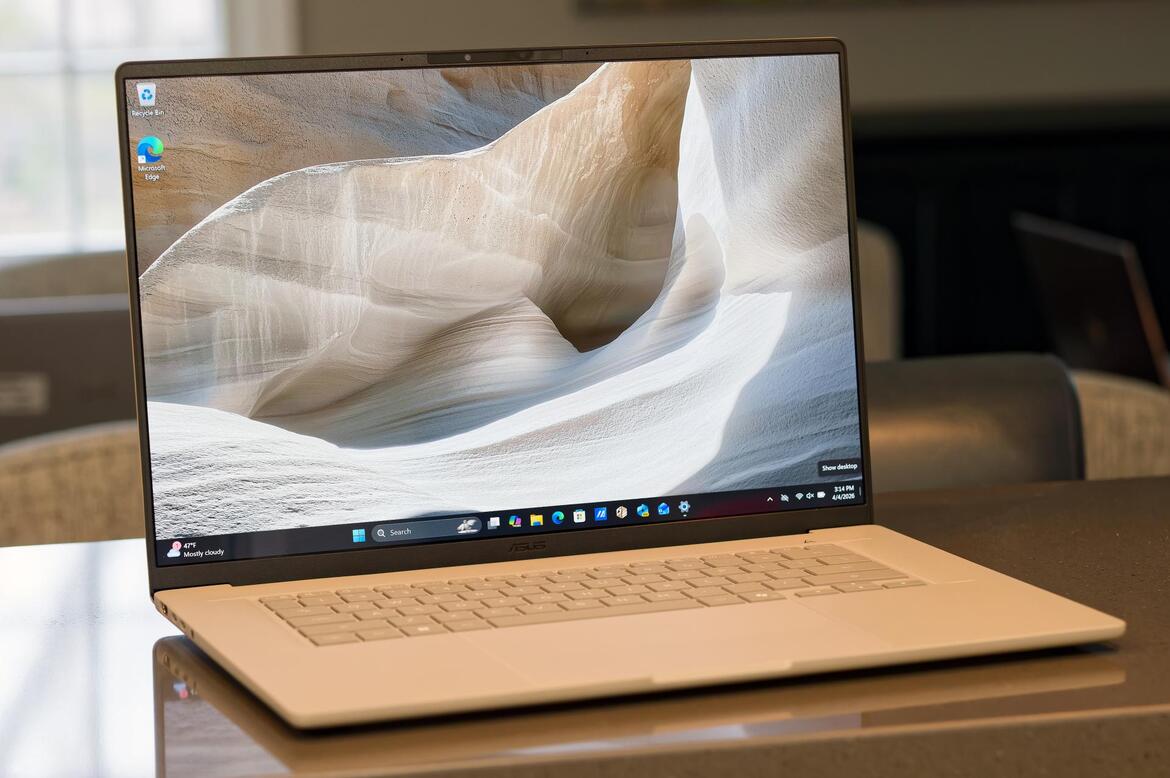 ASUS Zenbook A16 Review: Snapdragon X2 Elite Ultralight Game Changer