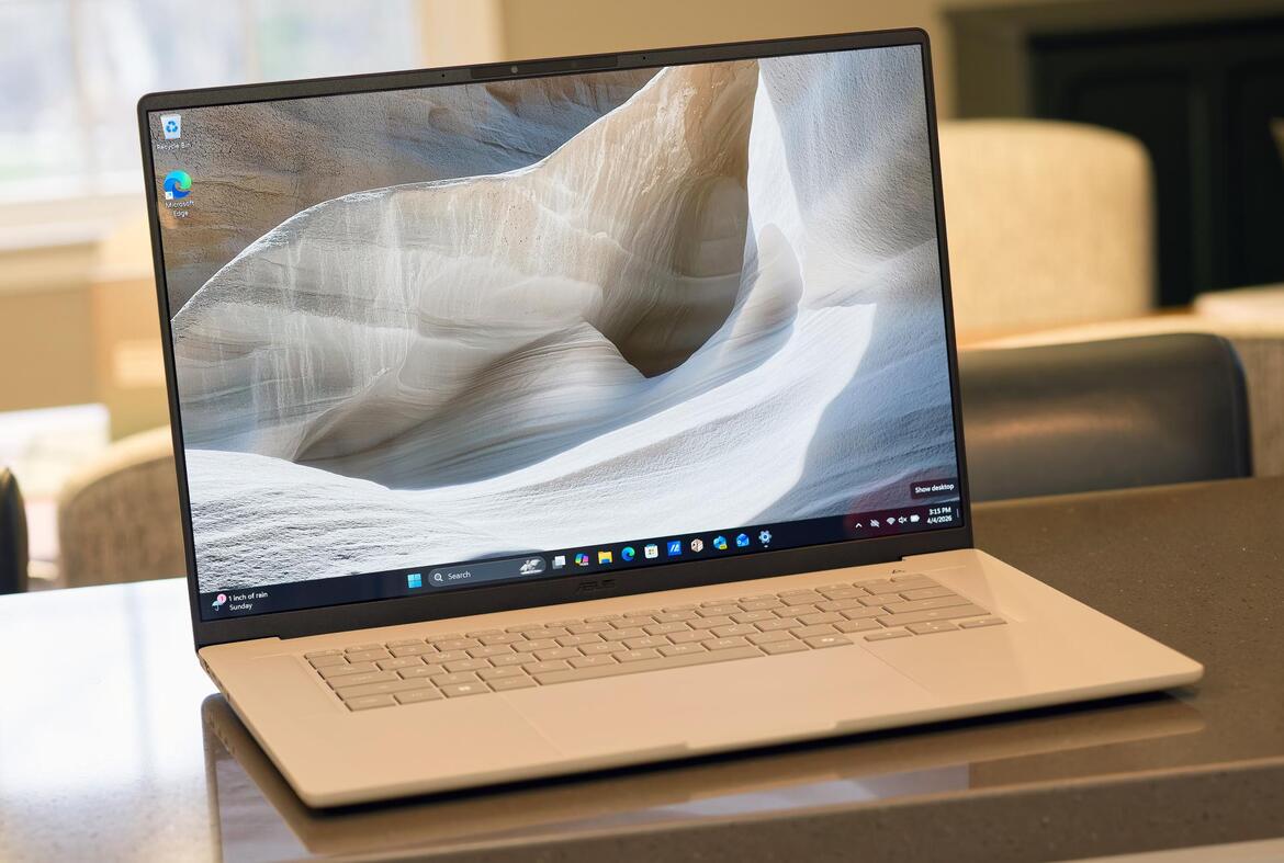 ASUS Zenbook A16 Review: Snapdragon X2 Elite Ultralight Game Changer