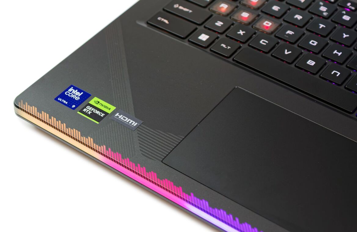 MSI Raider 16 Max HX Review: 300W Of Power In A Beastly Laptop