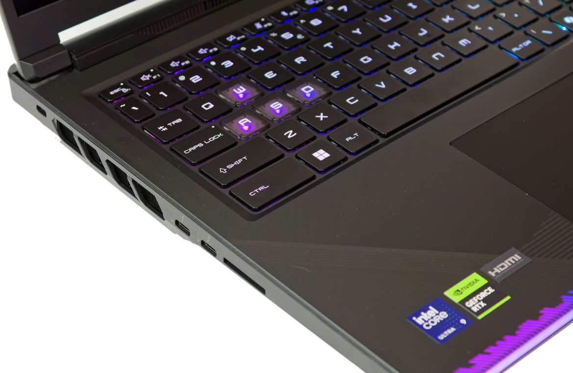 MSI Raider 16 Max HX Review: 300W Of Power In A Beastly Laptop