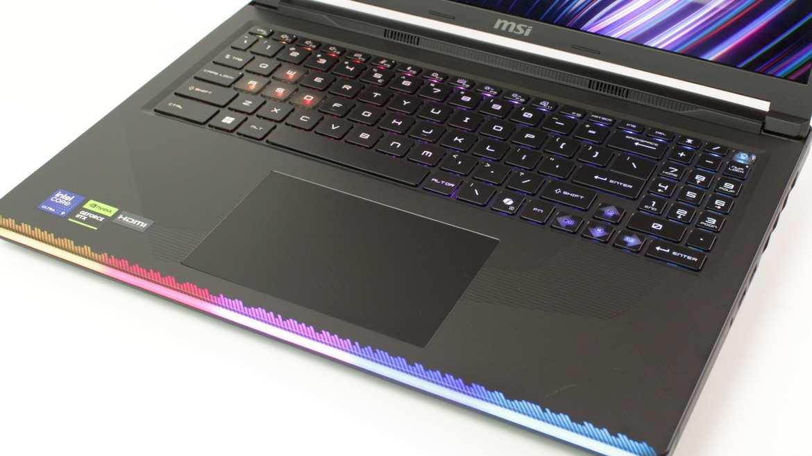 MSI Raider 16 Max HX Review: 300W Of Power In A Beastly Laptop