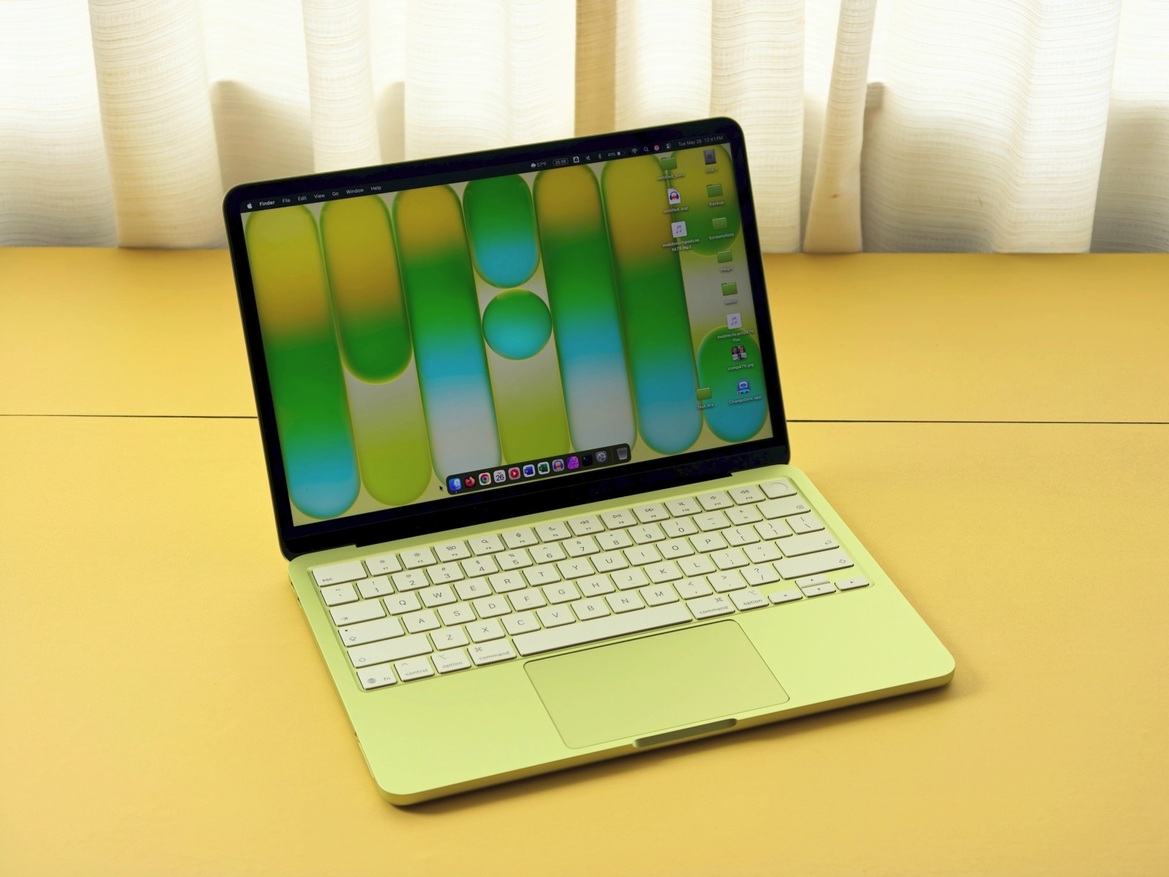 Apple MacBook Neo Long-Term Review: 27 Days On The Road