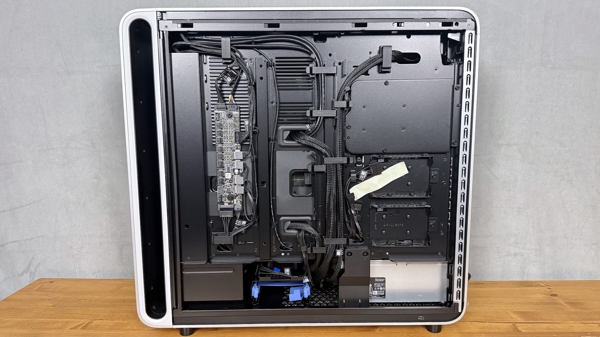 Alienware Area-51 Review: Ryzen 7 9850X3D Powered Elite Gaming
