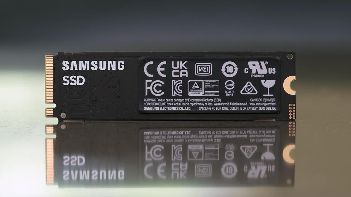 Samsung 990 SSD Review: A Low-Power, Mainstream QLC SSD In The AI Era