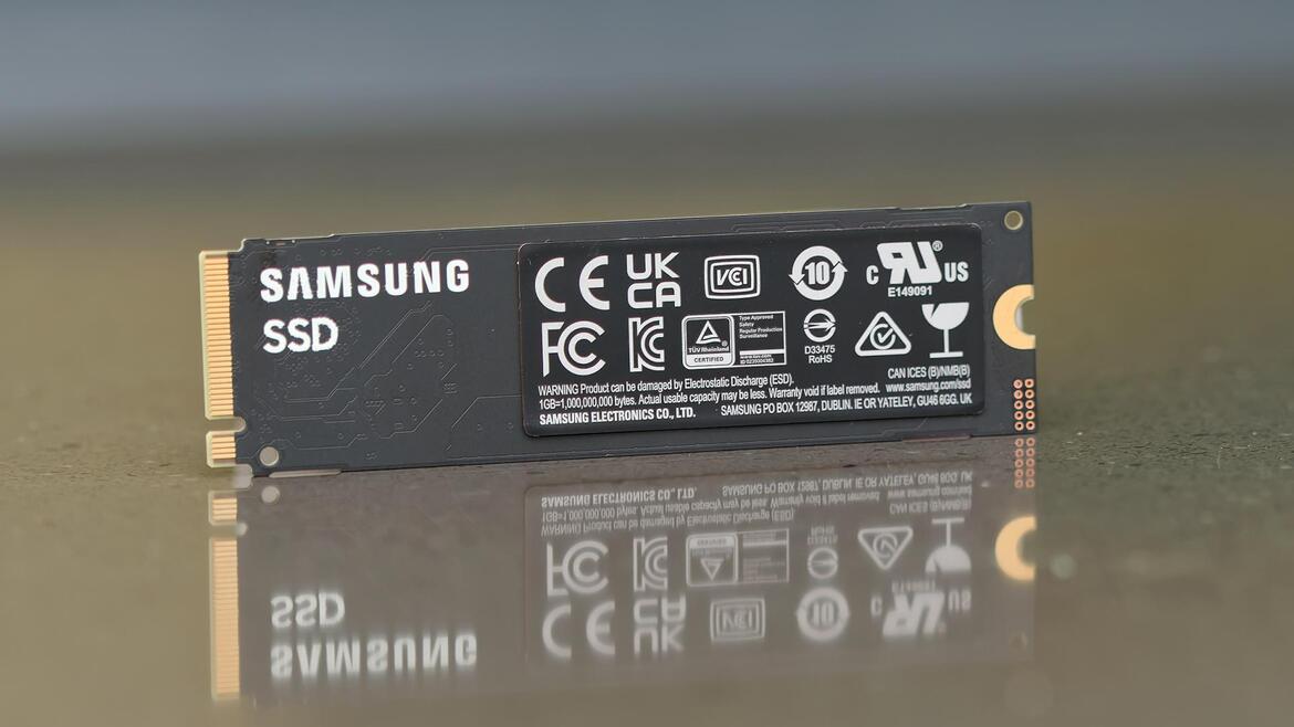 Samsung 990 SSD Review: A Low-Power, Mainstream QLC SSD In The AI Era