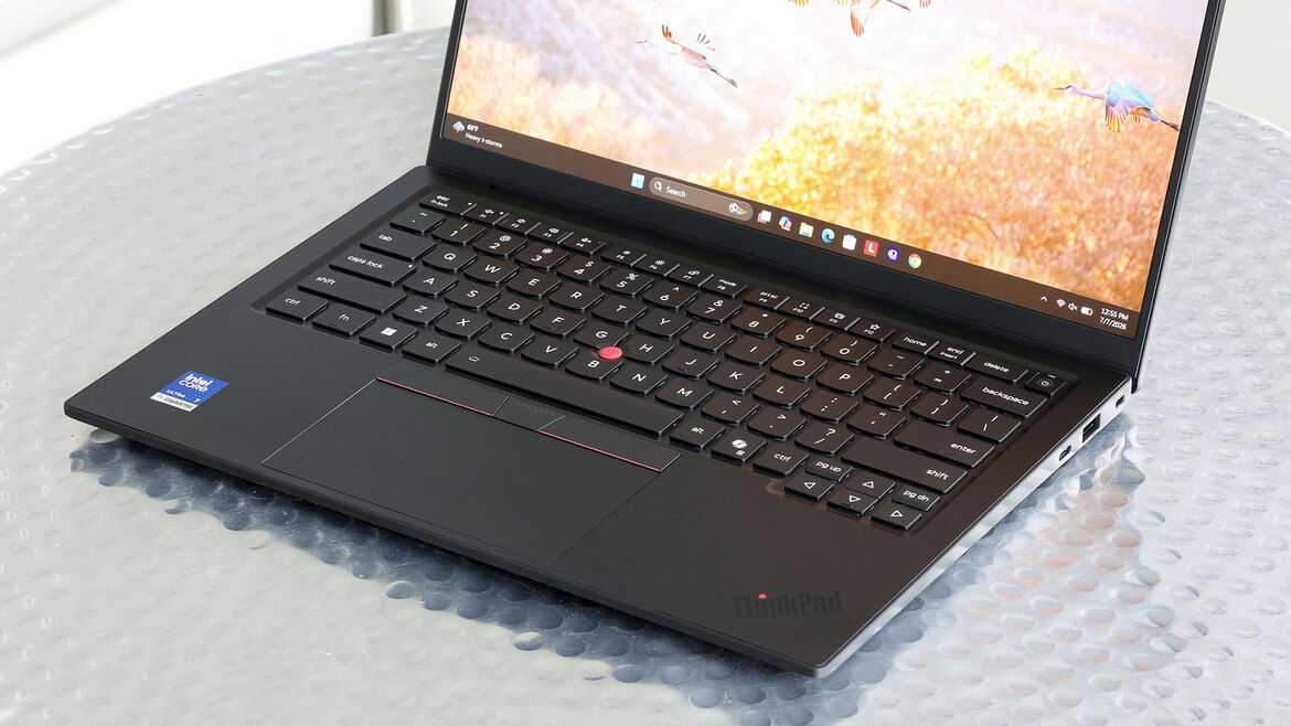 Lenovo ThinkPad X1 Carbon Gen 14 Aura Edition Review