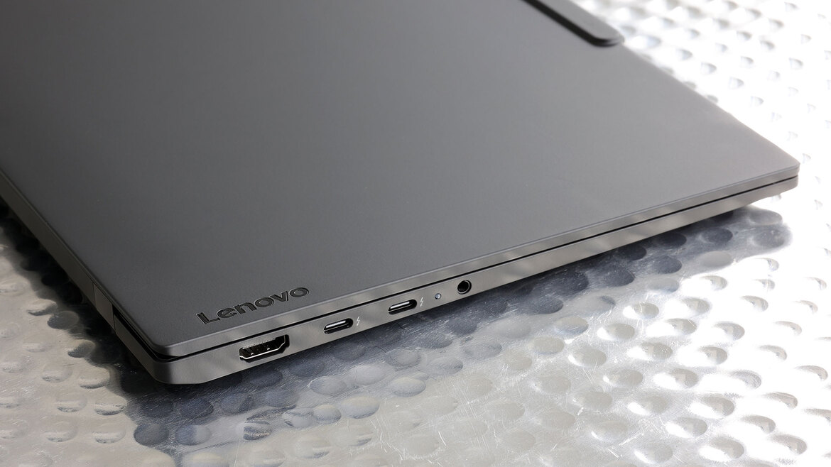 Lenovo ThinkPad X1 Carbon Gen 14 Aura Edition Review