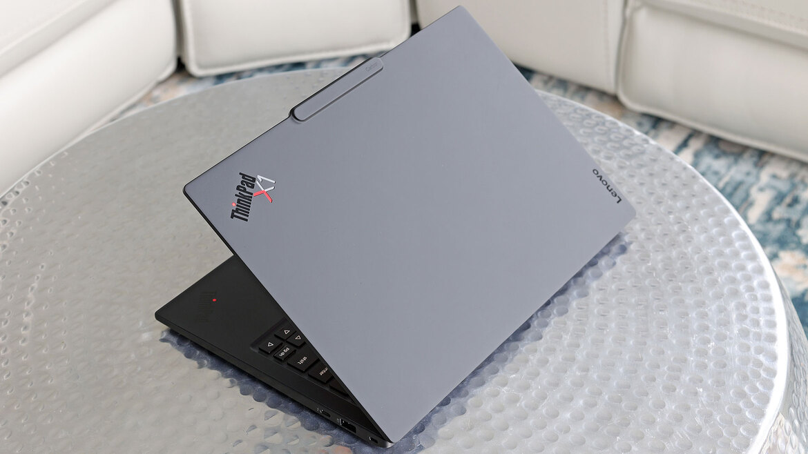 Lenovo ThinkPad X1 Carbon Gen 14 Aura Edition Review