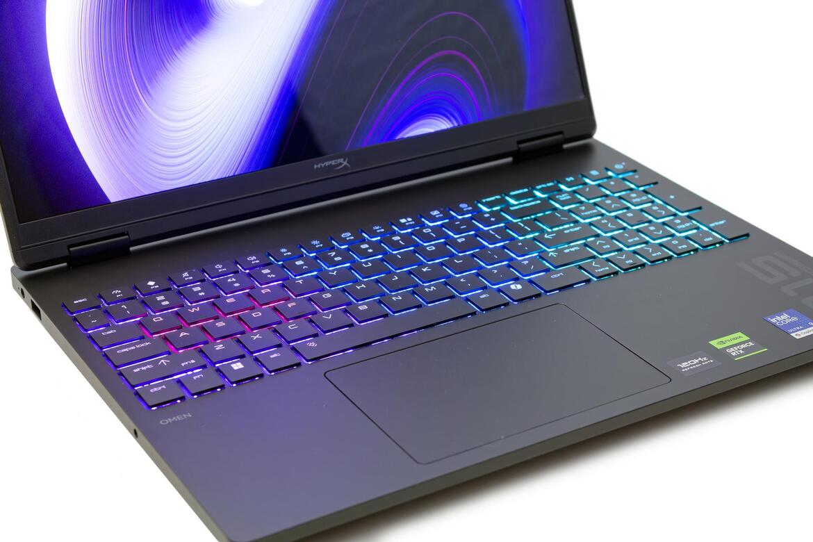 HP HyperX Omen 15 Review: RTX 5070 Gaming Meets Gorgeous OLED