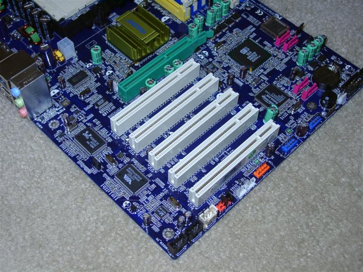Foxconn 755A01-6EKRS Motherboard