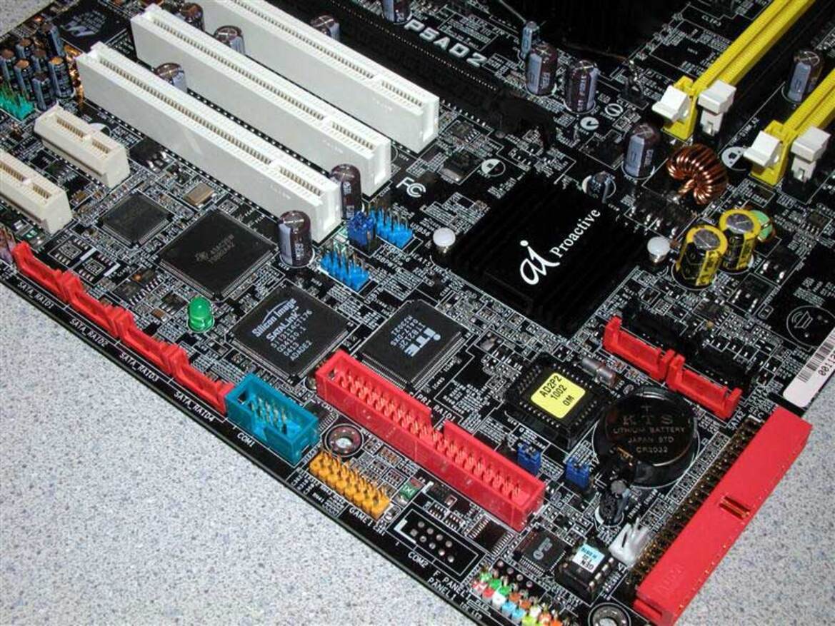 ABIT AA8 DuraMAX and ASUS P5AD2 Premium- New Alderwoods From The Big Dogs