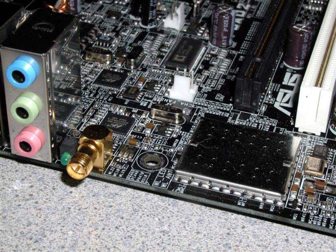 ABIT AA8 DuraMAX and ASUS P5AD2 Premium- New Alderwoods From The Big Dogs