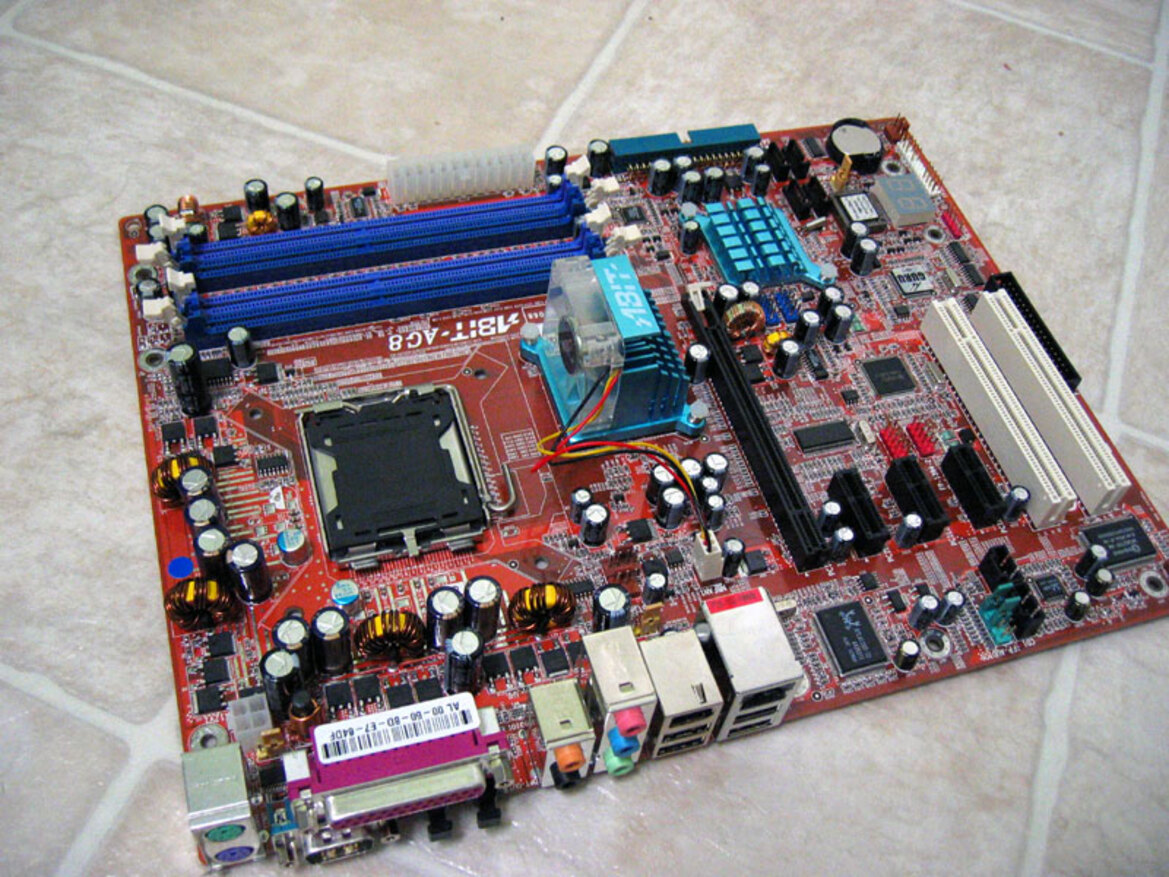 915P Chipset Roundup: ABIT AG8, ASUS P5GD2 Premium, and Foxconn 915A01-P