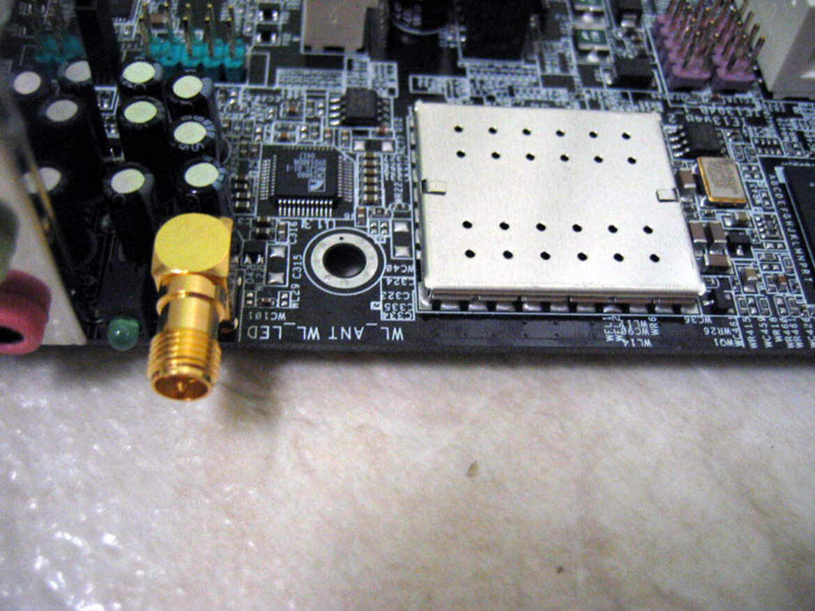 915P Chipset Roundup: ABIT AG8, ASUS P5GD2 Premium, and Foxconn 915A01-P