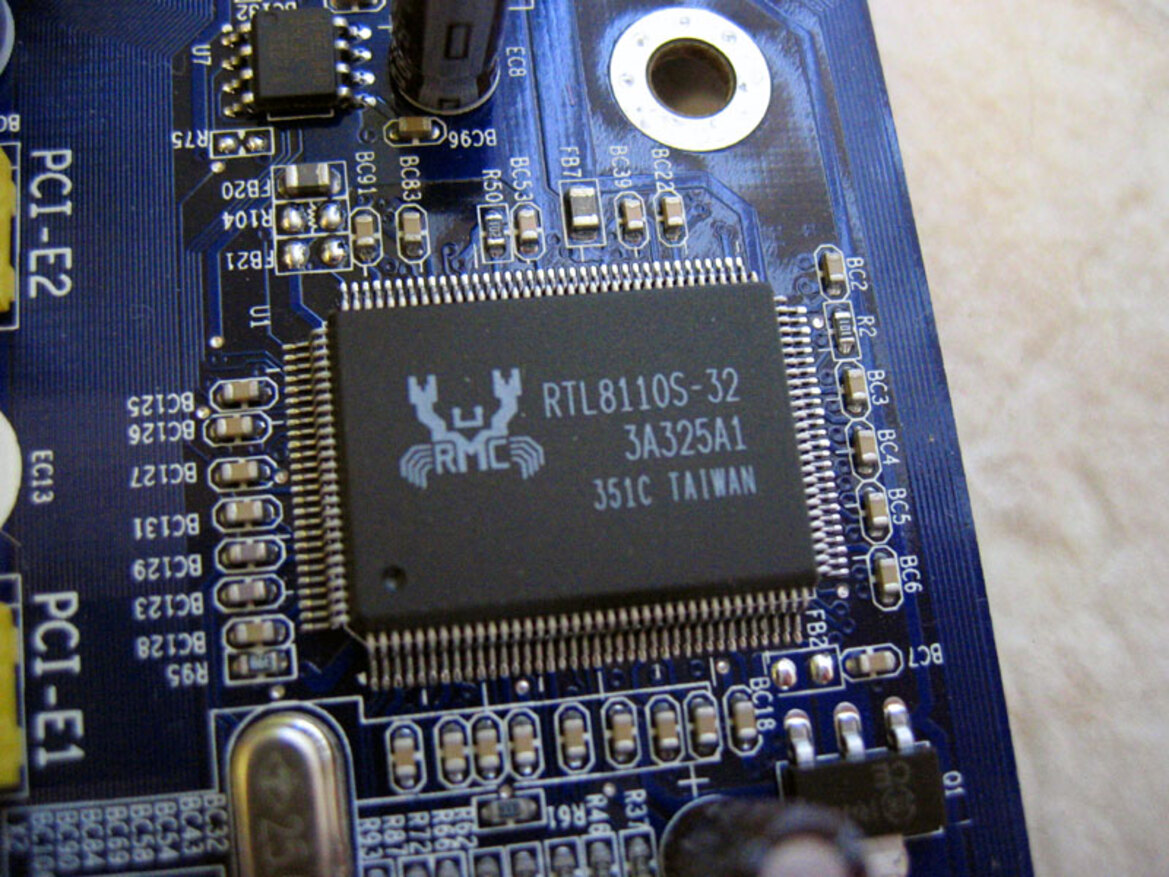 915P Chipset Roundup: ABIT AG8, ASUS P5GD2 Premium, and Foxconn 915A01-P