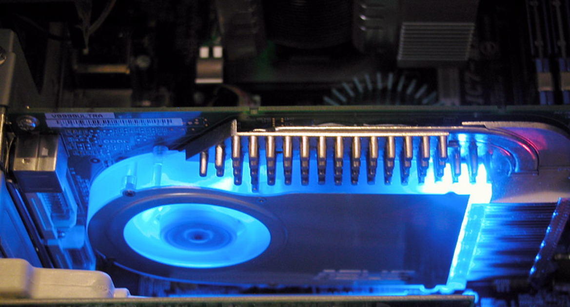 ASUS V9999 Ultra Deluxe - GeForce 6800 Ultra