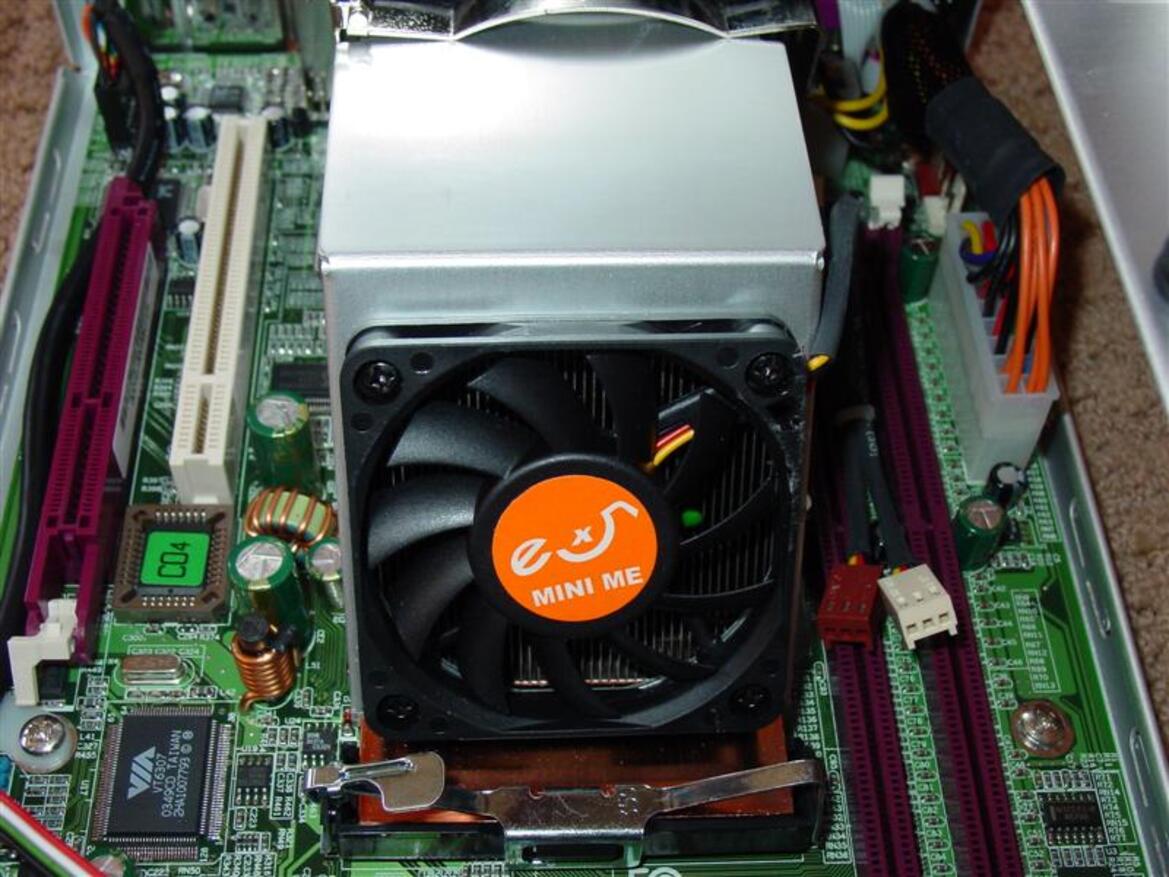 Epox eX5-320S SFF PC
