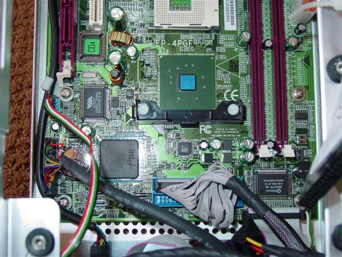 Epox eX5-320S SFF PC