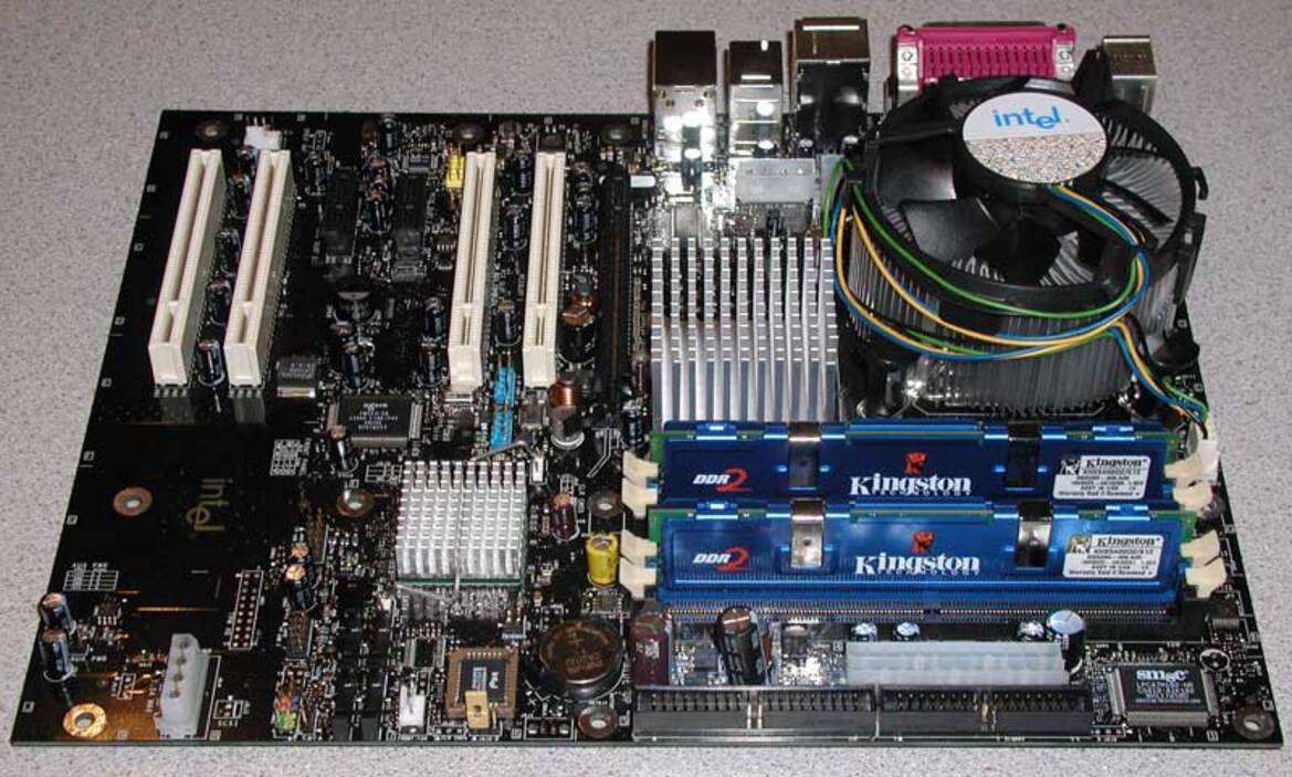 Pentium 4 Extreme Edition 3.46GHz 1066MHz FSB