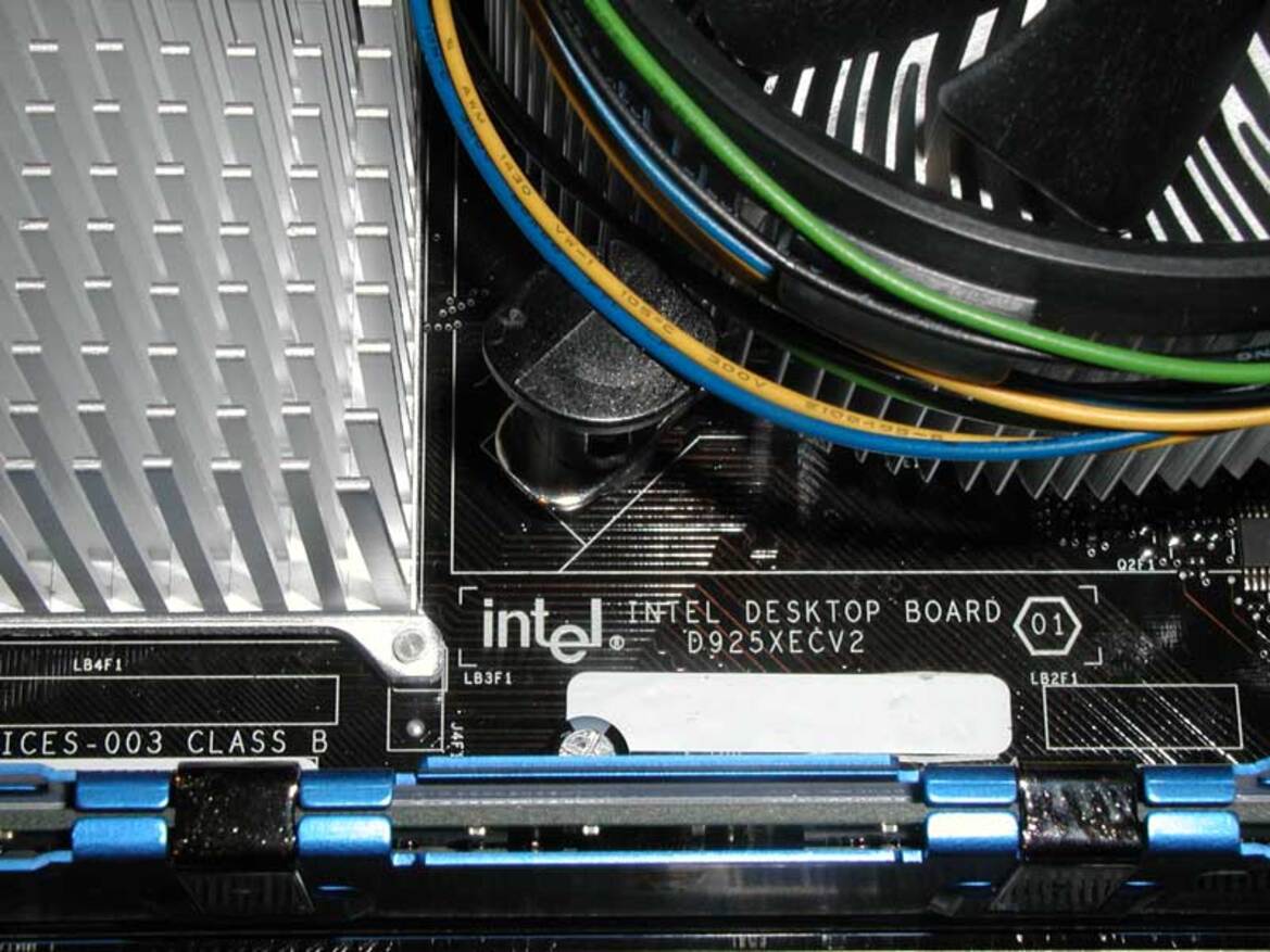 Pentium 4 Extreme Edition 3.46GHz 1066MHz FSB