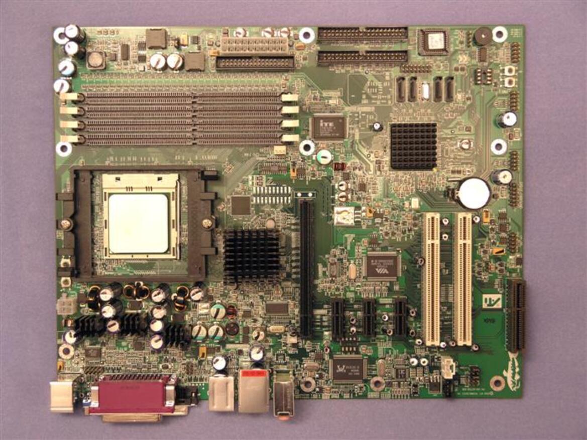 ATi RADEON XPRESS 200 Series: AMD Platform Chipsets