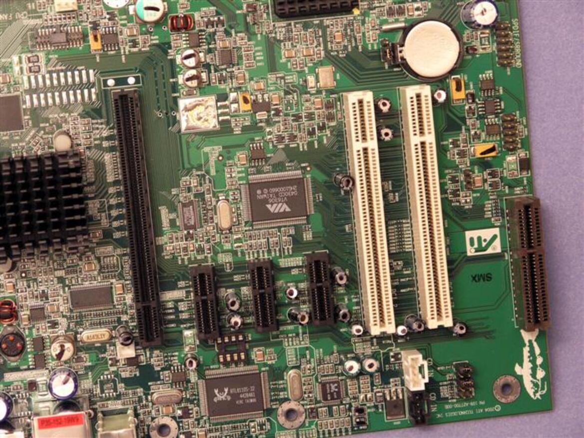 ATi RADEON XPRESS 200 Series: AMD Platform Chipsets