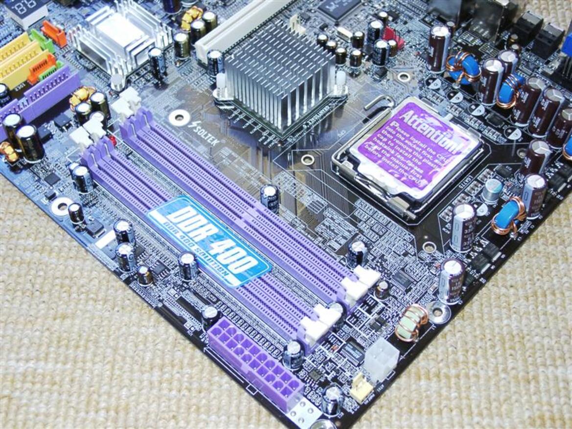 ASUS P5GDC-V Deluxe Vs. Soltek SL-915GPro-FGR - Intel 915G Doubleshot