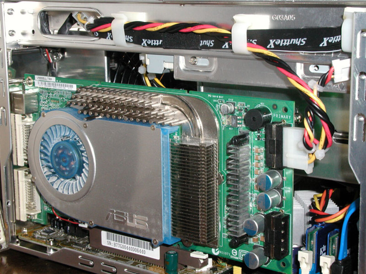 Shuttle SB77G5 - i875 LGA775 Socketed XPC