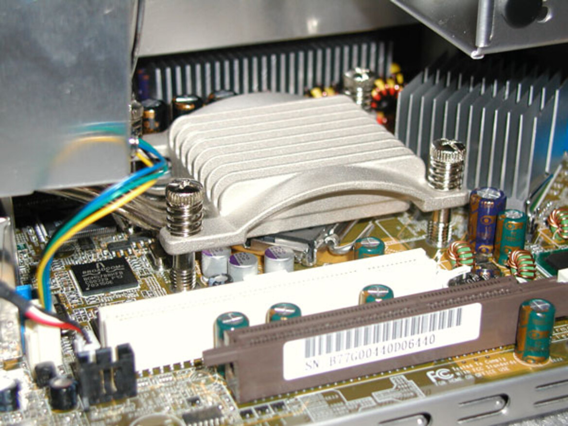 Shuttle SB77G5 - i875 LGA775 Socketed XPC