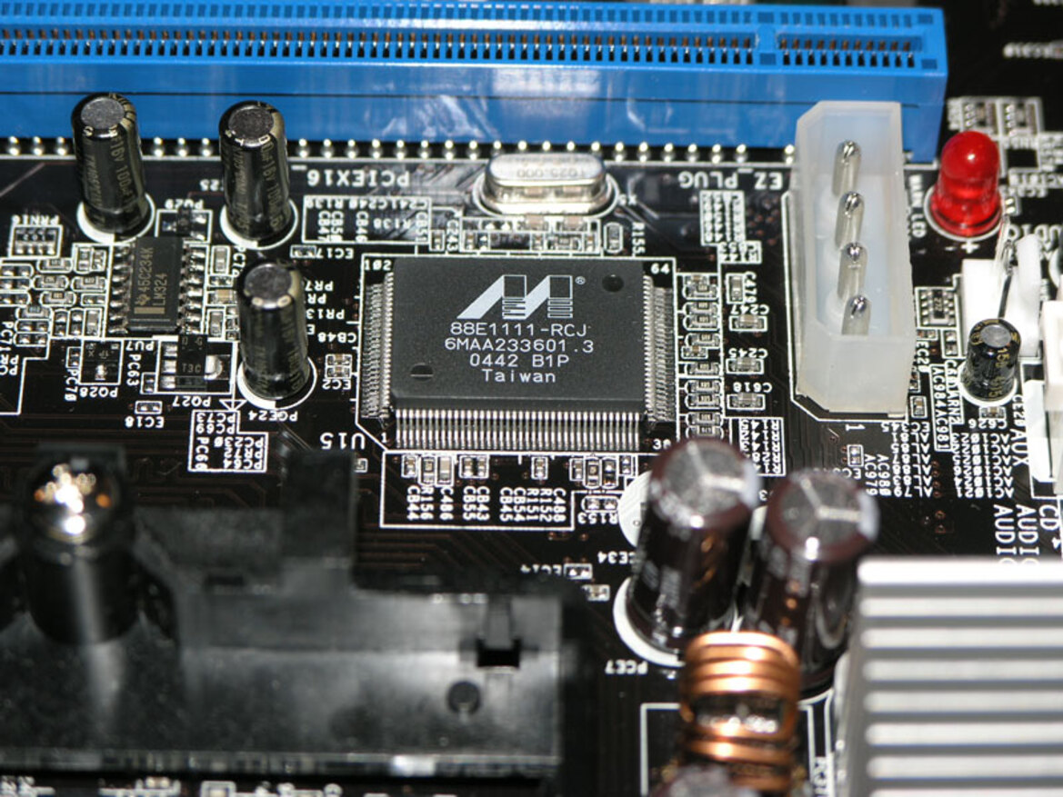 NVIDIA SLI & ASUS A8N-SLI Deluxe Performance Showcase