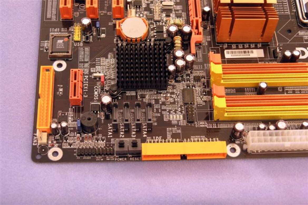 DFI LANPARTY LGA775 Showcase: The 925X-T2 & 875P-T