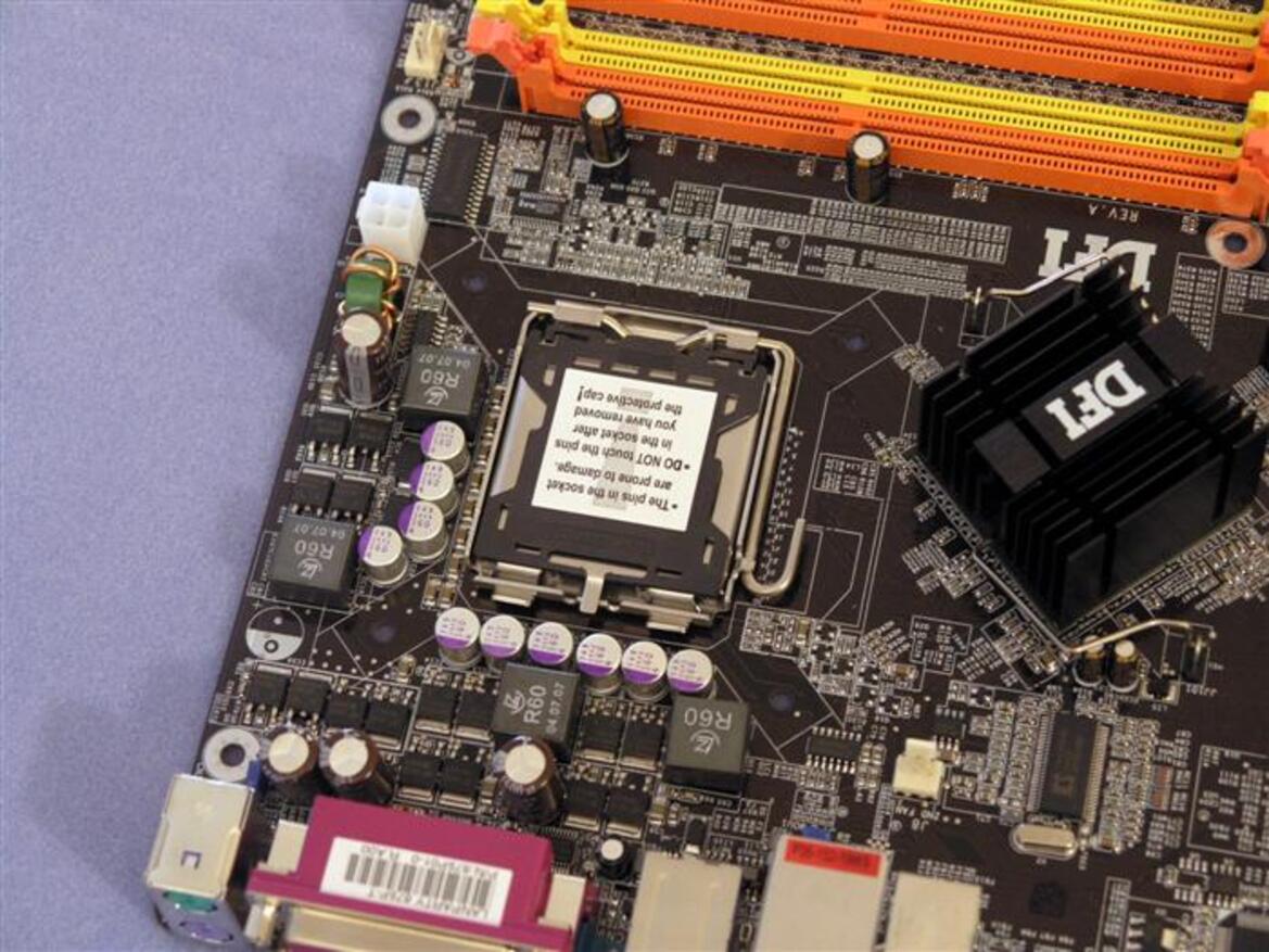 DFI LANPARTY LGA775 Showcase: The 925X-T2 & 875P-T