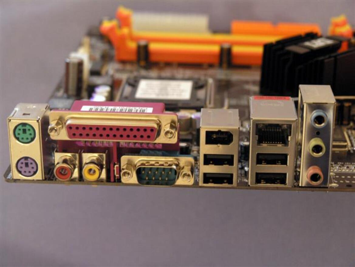 DFI LANPARTY LGA775 Showcase: The 925X-T2 & 875P-T