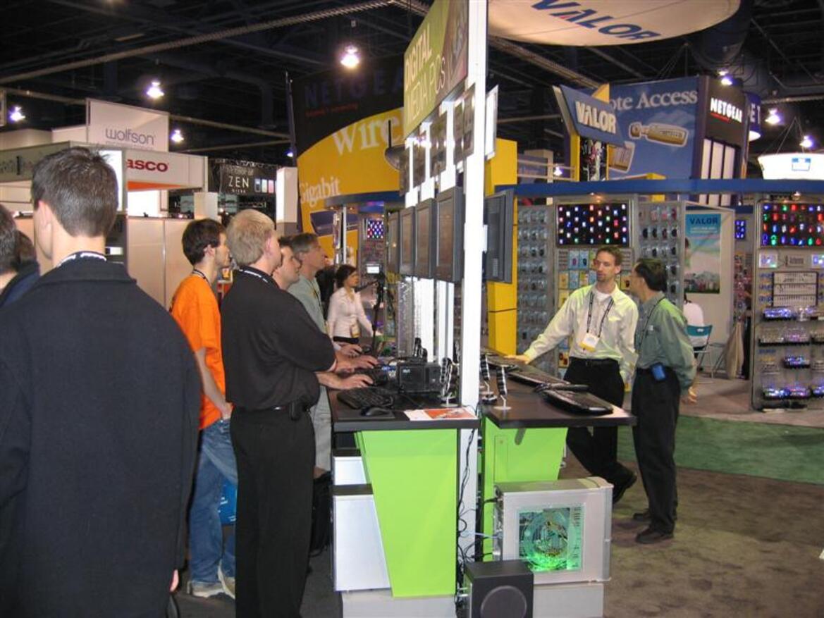 CES 2005 Photo-Report