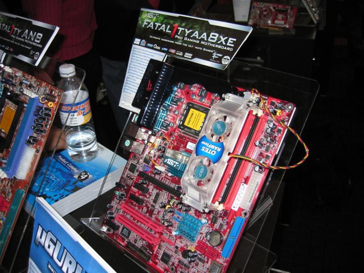 CES 2005 Photo-Report