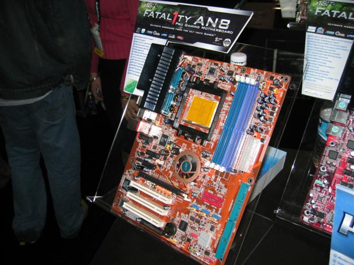 CES 2005 Photo-Report