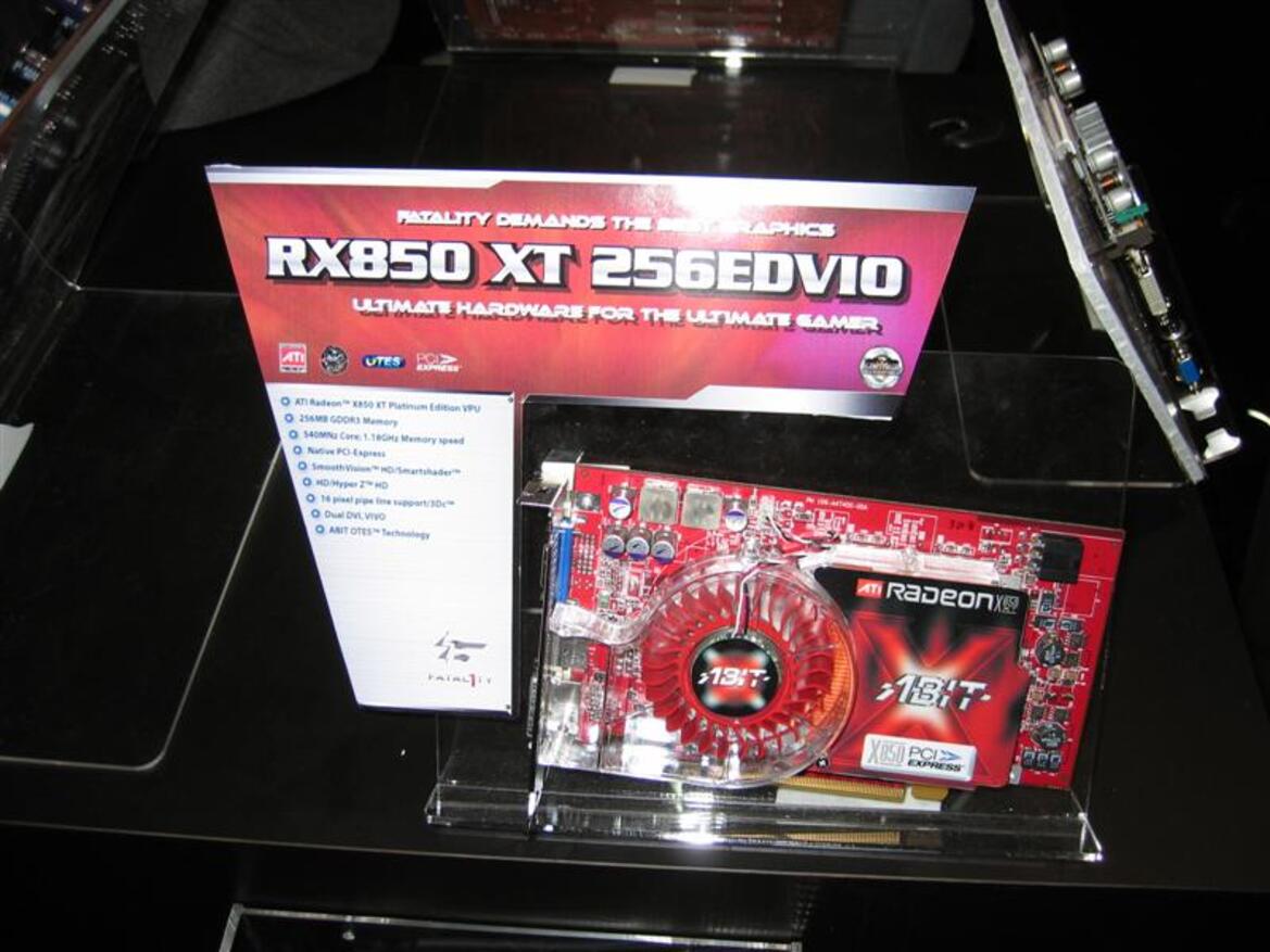 CES 2005 Photo-Report