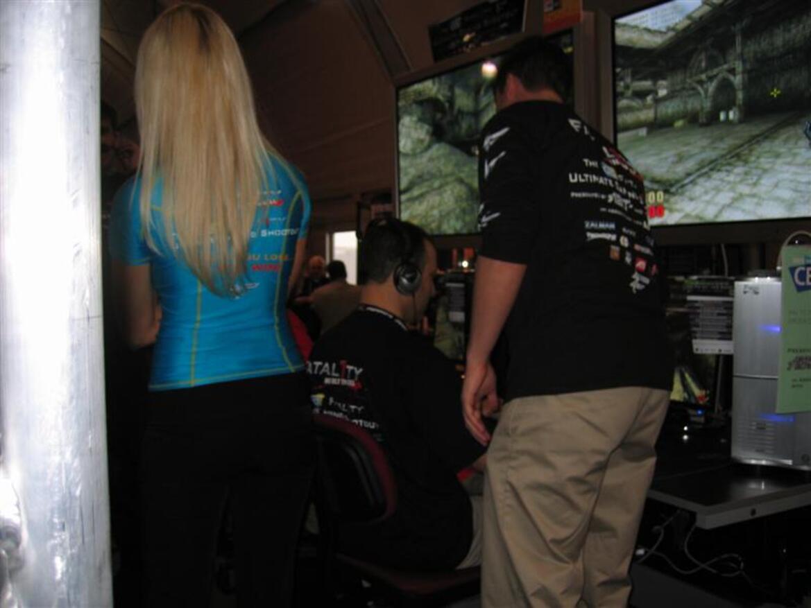 CES 2005 Photo-Report