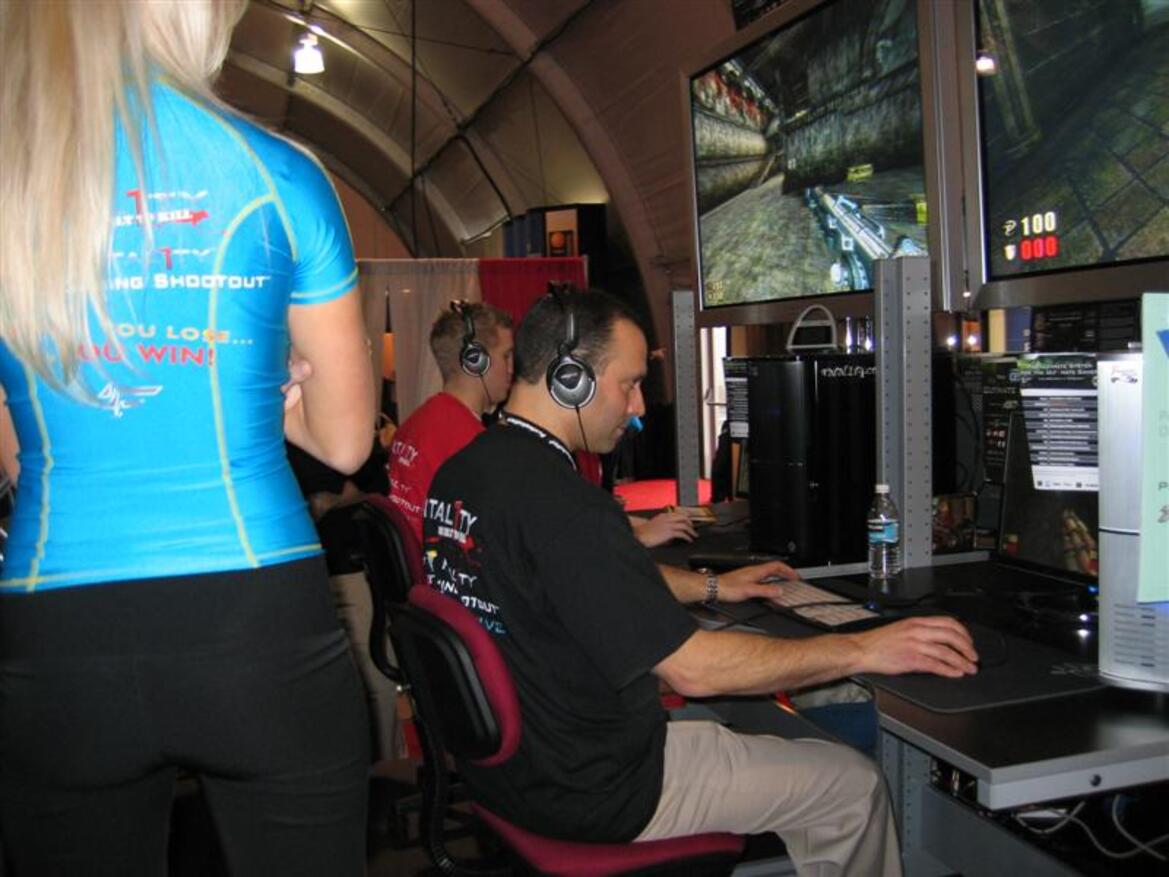 CES 2005 Photo-Report