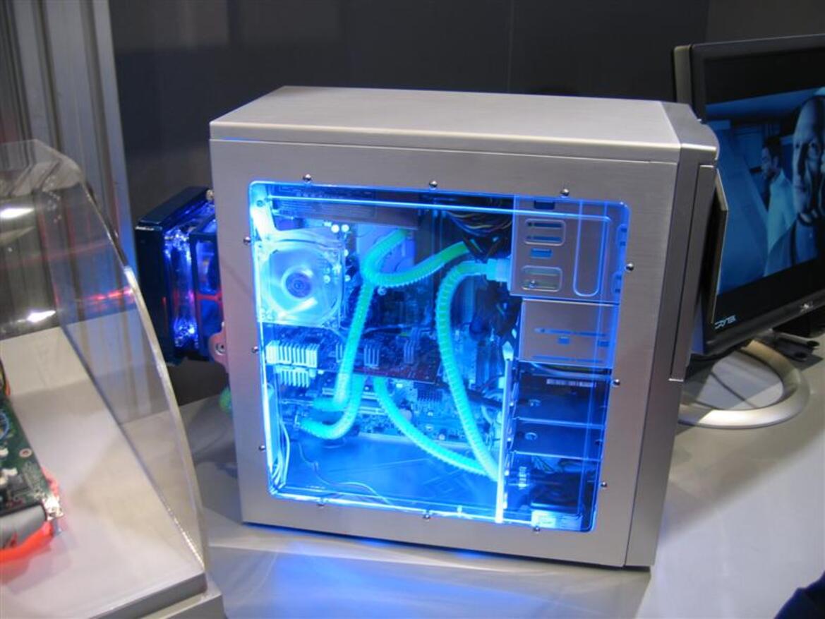 CES 2005 Photo-Report