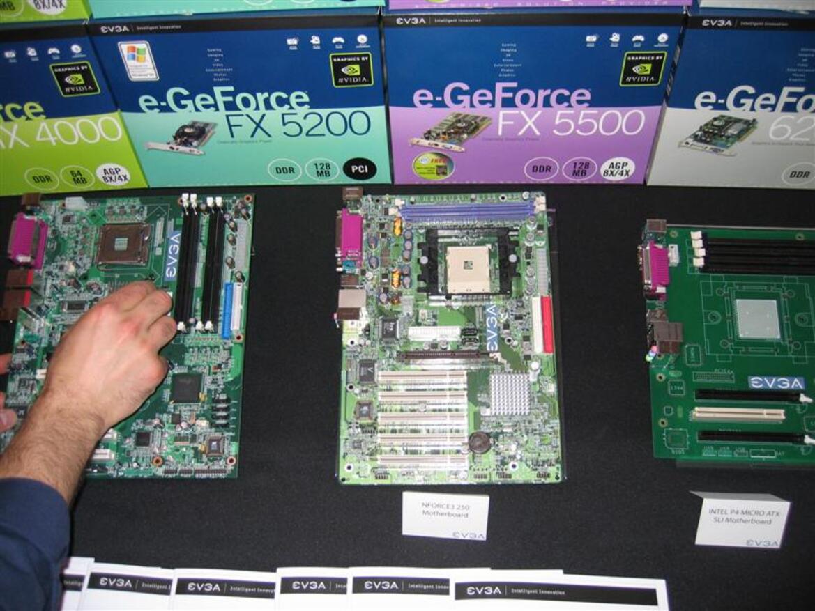 CES 2005 Photo-Report