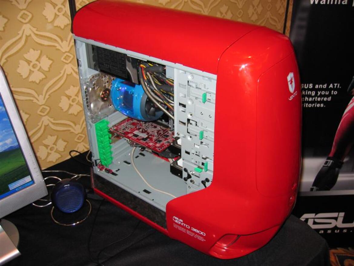 CES 2005 Photo-Report