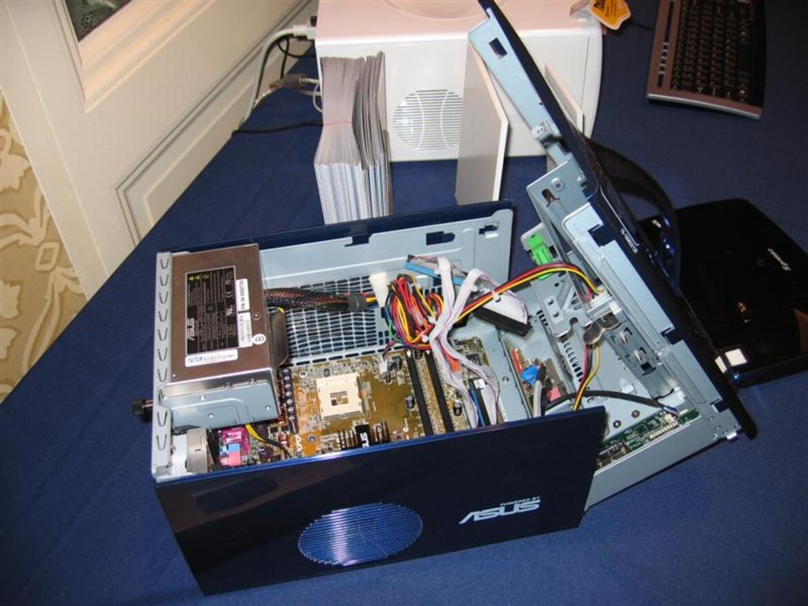 CES 2005 Photo-Report