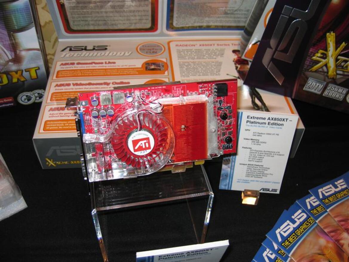 CES 2005 Photo-Report