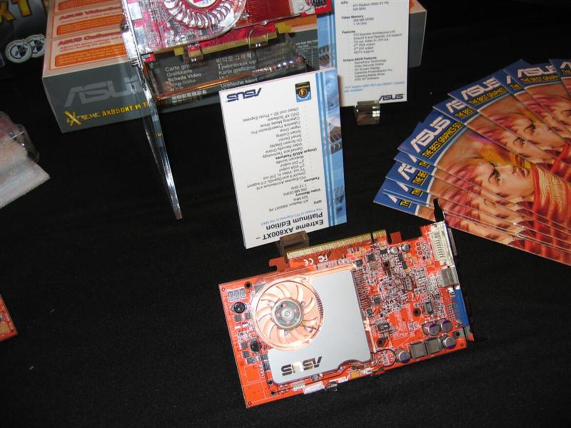 CES 2005 Photo-Report